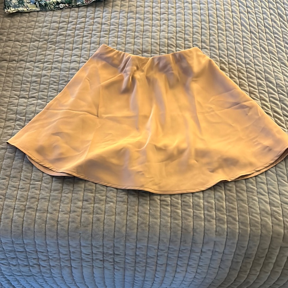 Super cute skirt!